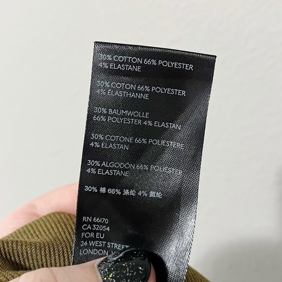 By Anthropologie The Essential Slim Knit Cargo Pants Olive Green Trousers Sz 4 - Picture 14 of 14